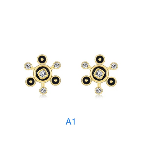 TOUS Gift Wrap Gift Packaging Jewelry Bag with Silver Bell - Picture 8 of 10